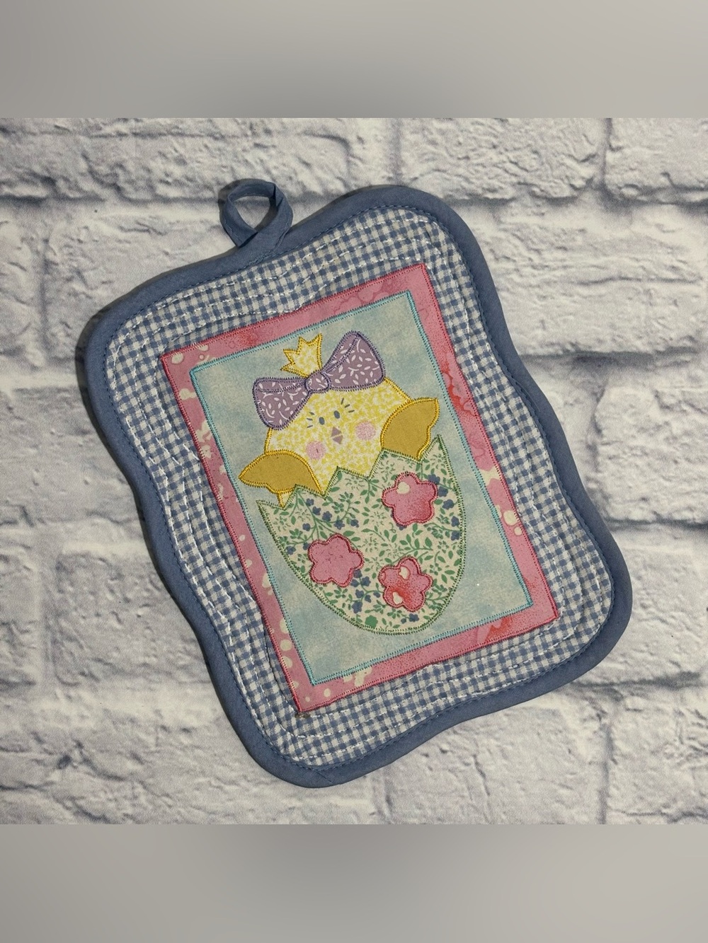 Vintage handmade Easter egg chick gingham print pot holder